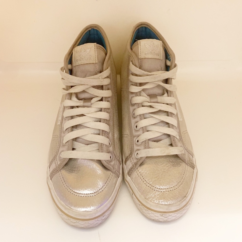 Adidas Honey Heel Mid Top Sneakers size 9
